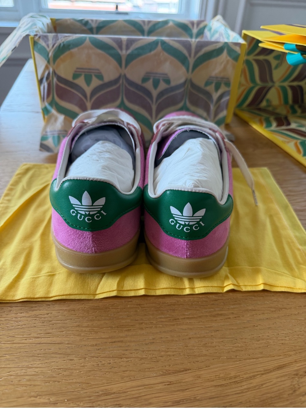 Adidas x Gucci Style Pink Suede Retro Trainer - Picture 3 of 7